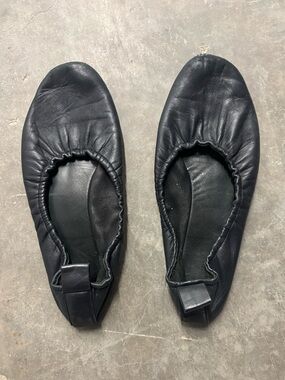 CÉLINE Black Leather Ballet Flats